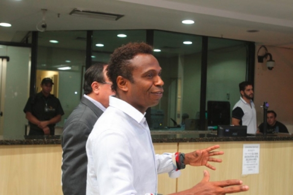 Ex-jogador é indiciado por quatro crimes em investigação da PF