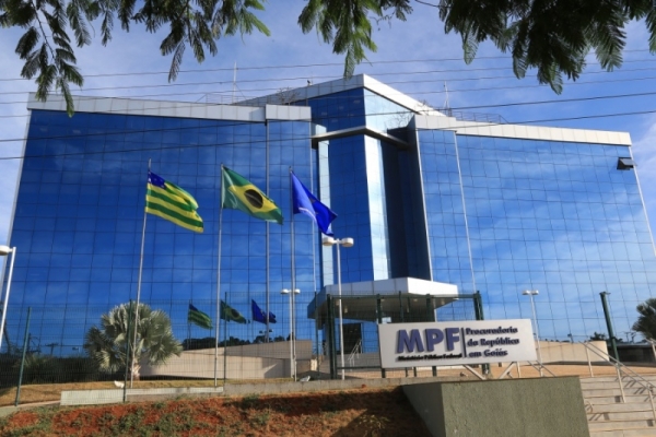 MPF recomenda que UFG faça colação de grau de alunos concluintes