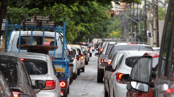 Inconsequência de jovens é apontada como motivo de 4 em cada 10 mortes serem de pessoas com menos de 30 anos