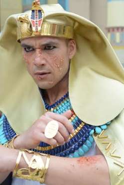 \\\'Os Dez Mandamentos\\\' bate \\\'A Regra do Jogo\\\' e fica em 1º lugar na audiência