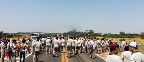 Mitsubishi Motors demite 400 funcionários de Catalão