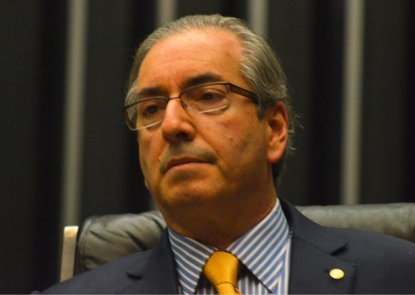 Deputados de 6 partidos pedem que Cunha seja cassado