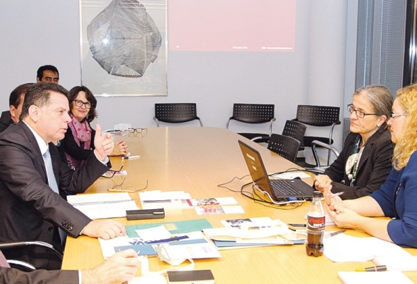 Estado busca acordo para envio de alunos