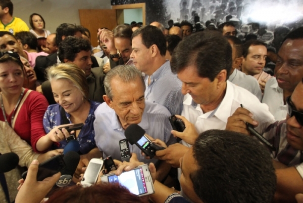 Iris anuncia pré-candidatura ao governo