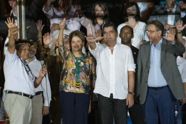 Dilma inaugura Jogos Mundiais Indígenas em meio a protestos