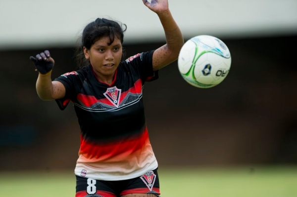 Nos Jogos Mundiais Indígenas, futebol chega às oitavas de final com 32 times