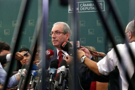 Evangélicos pedem saída \\\'imediata\\\' de Cunha da presidência da Câmara