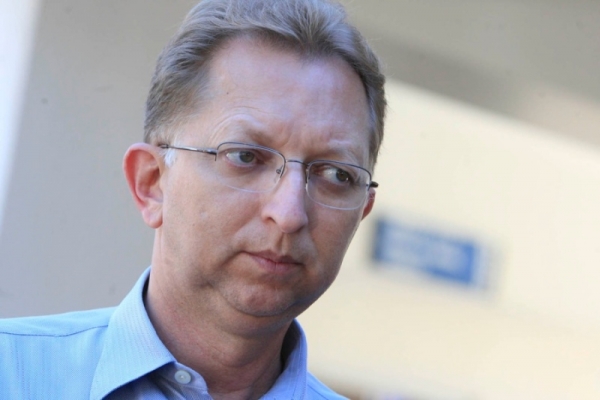 Deputado goiano quer dar direito a igrejas de contestar leis no Supremo