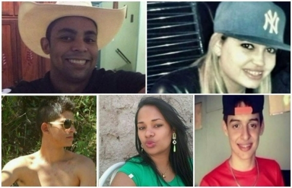 Corpos dos 5 jovens mortos em acidente são enterrados em Goiás