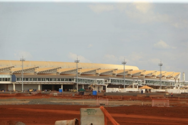 No lugar do novo, o velho terminal