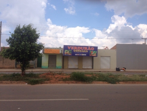 Comerciante e moradores tentam retomar rotina no Real Conquista