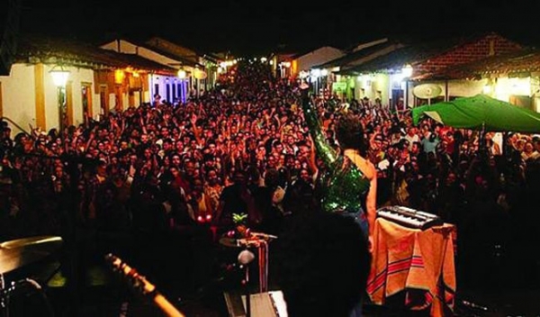 Governo recua e traz de volta o Canto da Primavera 2015