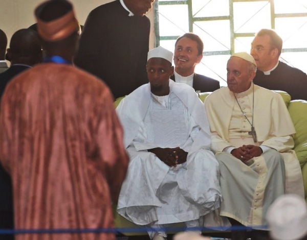 Papa visita mesquita de Bangui, capital da R.Centro-Africana