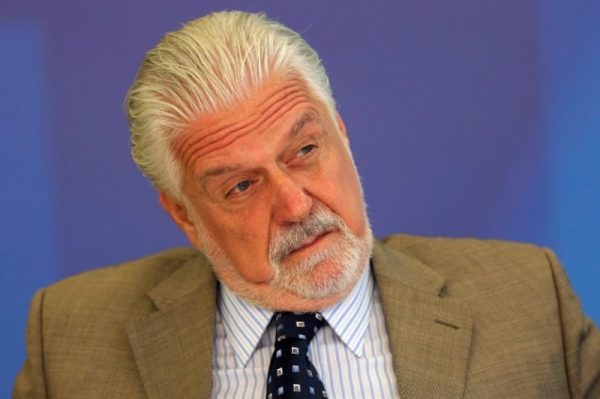 Jaques Wagner rebate acusações e diz que quem mentiu foi Cunha