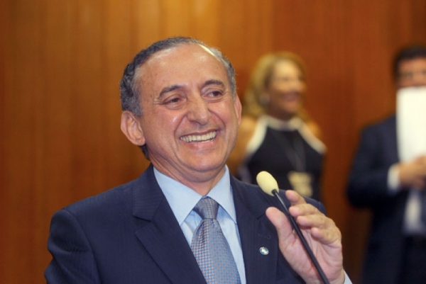 Edital prevê R$ 2,16 mi para comprar carros