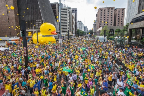 Protesto anti-Dilma aconteceu em 23 estados e no DF com menor adesão