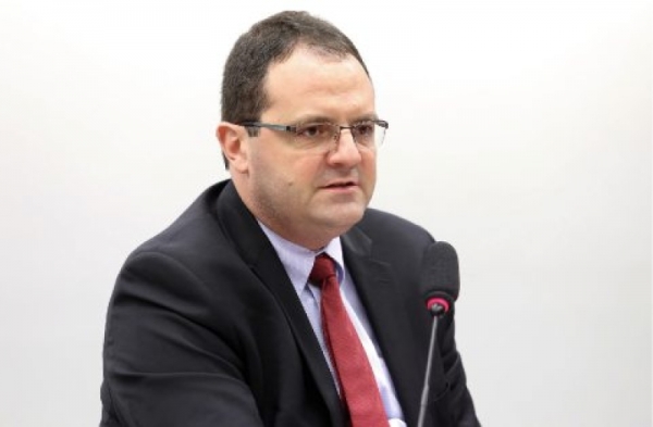Nelson Barbosa substitui Levy e é o novo ministro da Fazenda