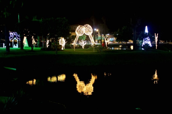 A iluminação natalina da Prefeitura de São Luís de Montes Belos
