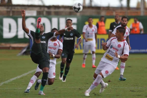 Goiás sofre, mas bate a Anapolina