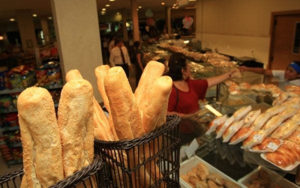 Café da manhã do goianiense está mais amargo