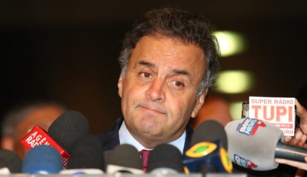 Revista afirma que doleiro abriu conta secreta da família de Aécio Neves em Liechtenstein