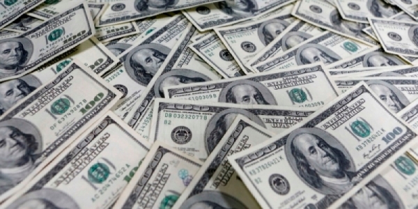 Economia dos EUA cresce 2,4% em 2015