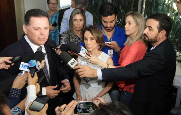 A educação é o futuro, que vai fazer a diferença neste tempo de crise, diz Marconi