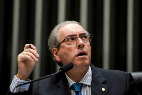Cunha diz que decisão de ministro é absurda