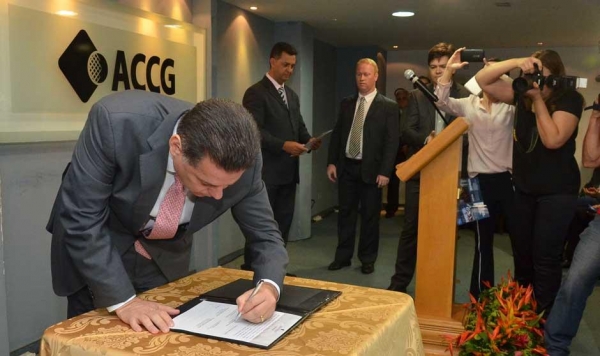 Governo repassa mais de R$ 9 milhões para o Araújo Jorge