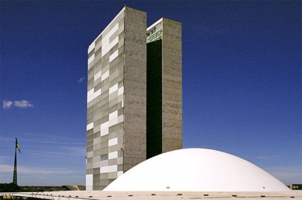 Comissão do Impeachment no Senado elege hoje presidente e relator