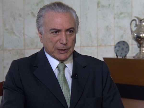 Temer à CNN: Brasil não é republiqueta capaz de golpe
