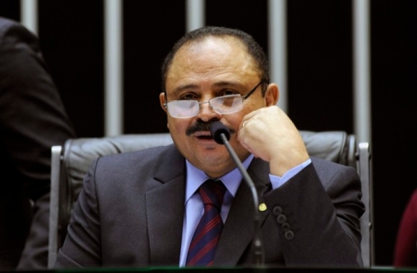 Waldir Maranhão revoga decisão de anular aprovação do impeachment na Câmara
