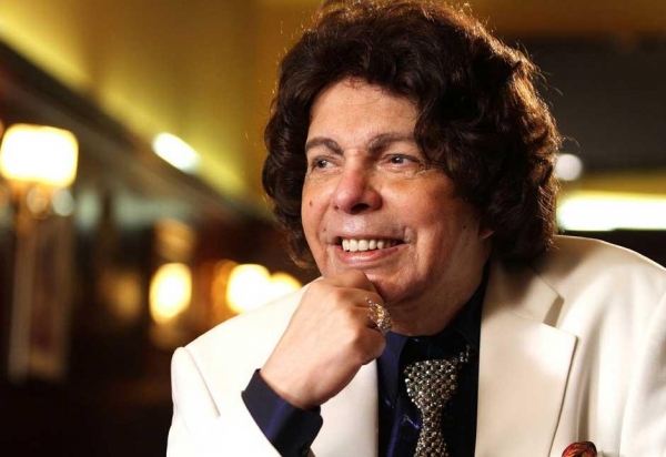 Morre, aos 85 anos, o cantor Cauby Peixoto
