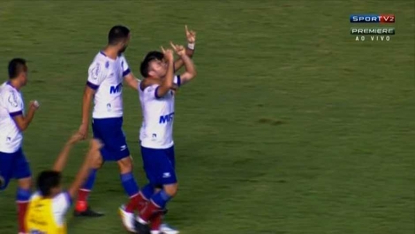 Bahia vence Goiás no Serra Dourada e afunda o time goiano