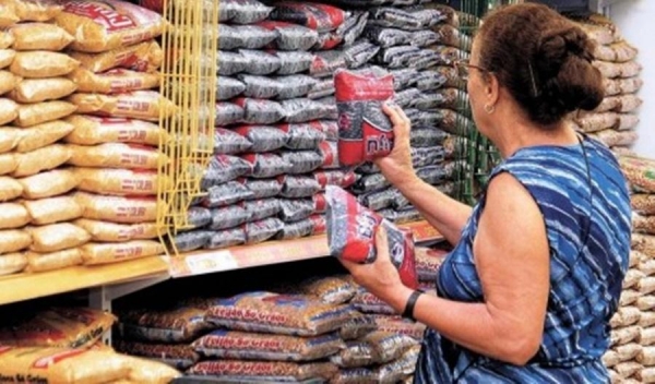 Clima já afeta feijão e preços disparam