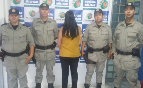 AUTORA DE ESTELIONATO É PRESA PELA POLÍCIA MILITAR.