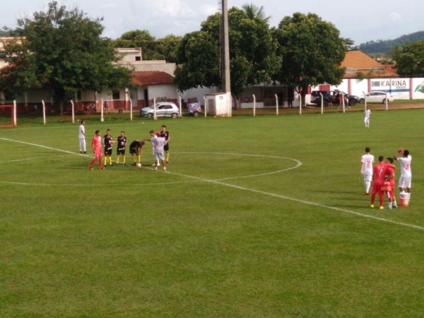 São Luiz sai na frente do Vila Nova na final da Taça Mané Garrincha Sub-17